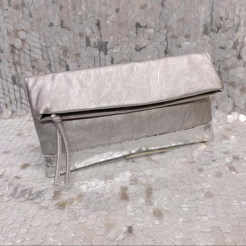 Express clutch